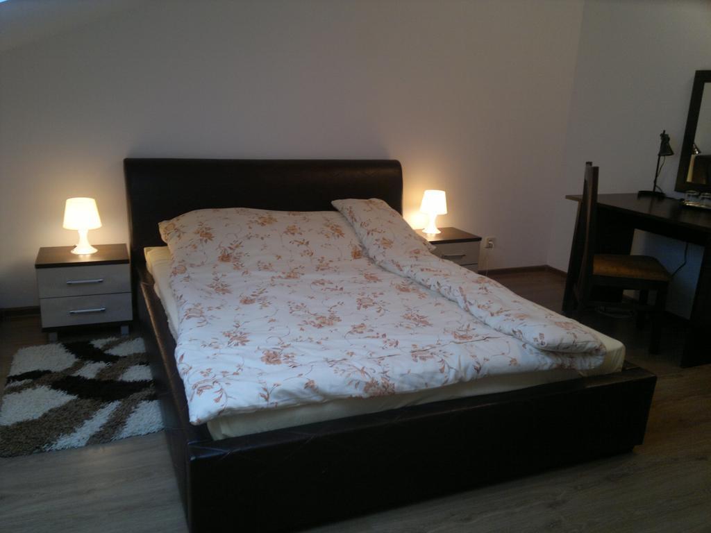 Hotel Diament - Zajazd U Przemka Zgierz Phòng bức ảnh